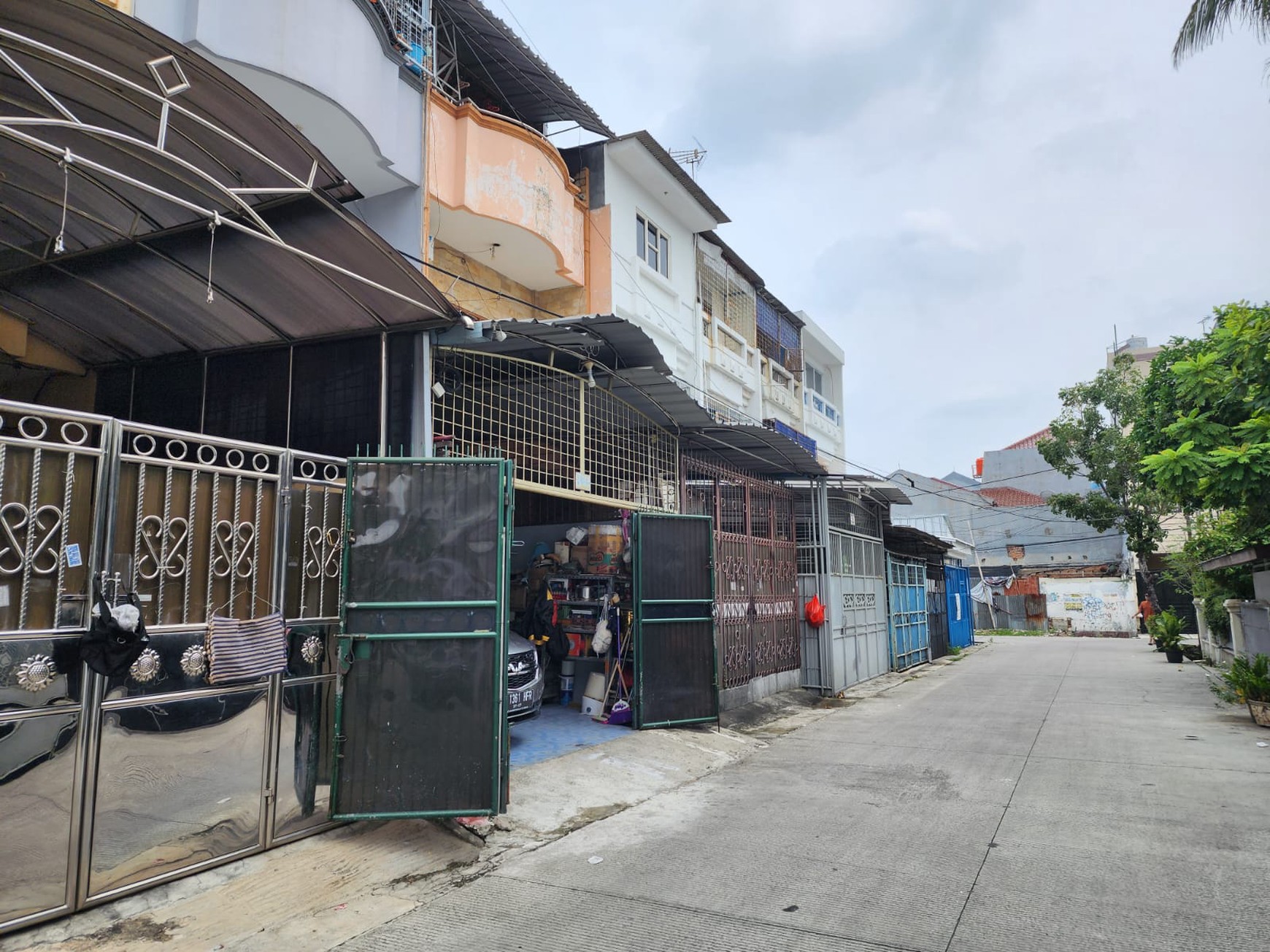Dijual rumah di jalan Hemat jelambar