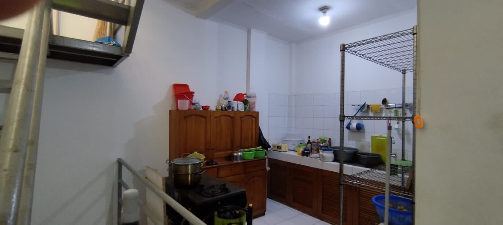Dijual rumah di jalan Hemat jelambar