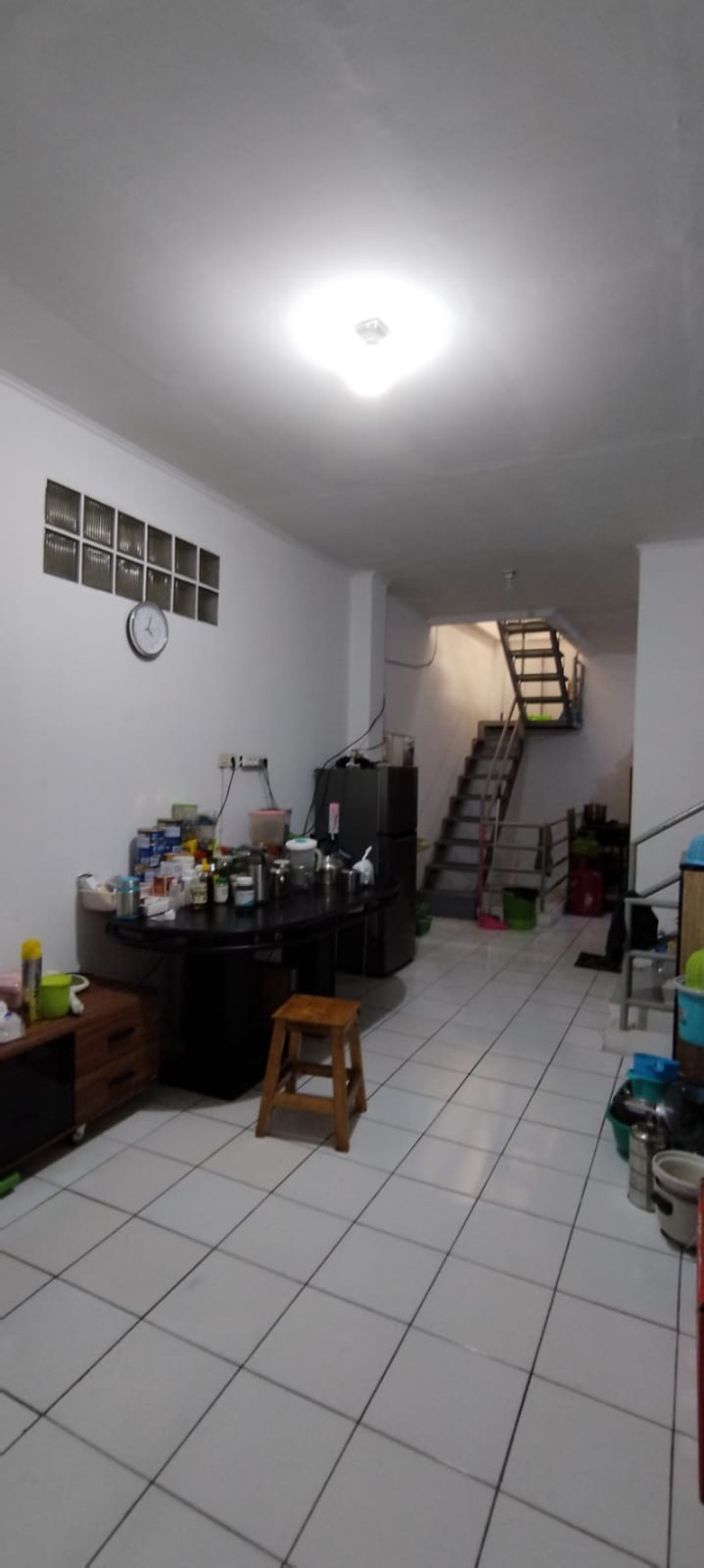 Dijual rumah di jalan Hemat jelambar
