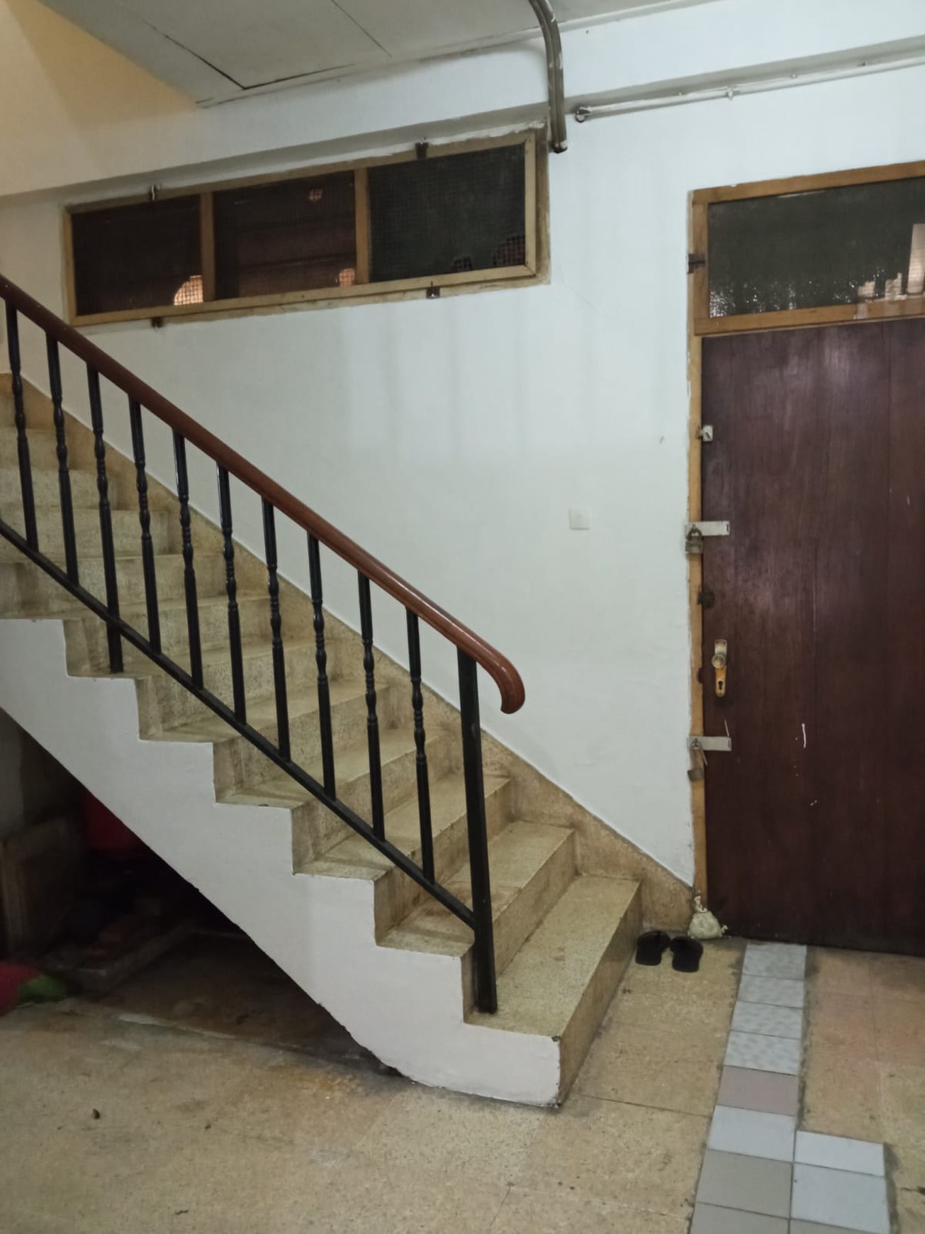 Dijual ruko di jl lautze raya