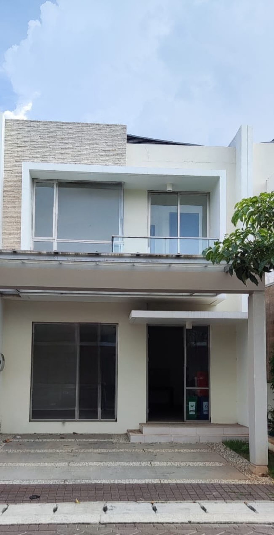 Disewakan rumah di cluster magenta PIK2