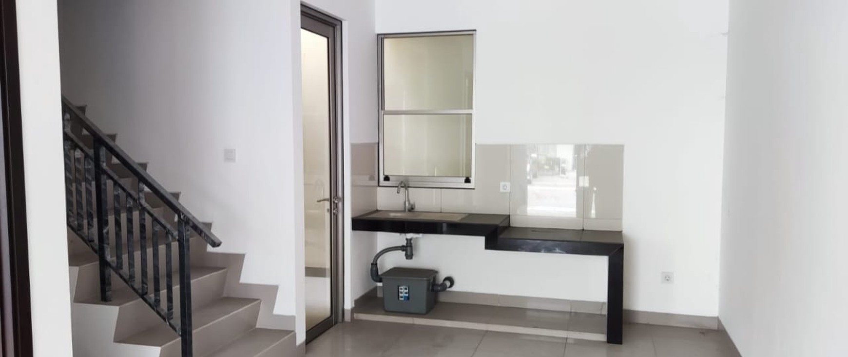 Disewakan rumah di cluster magenta PIK2