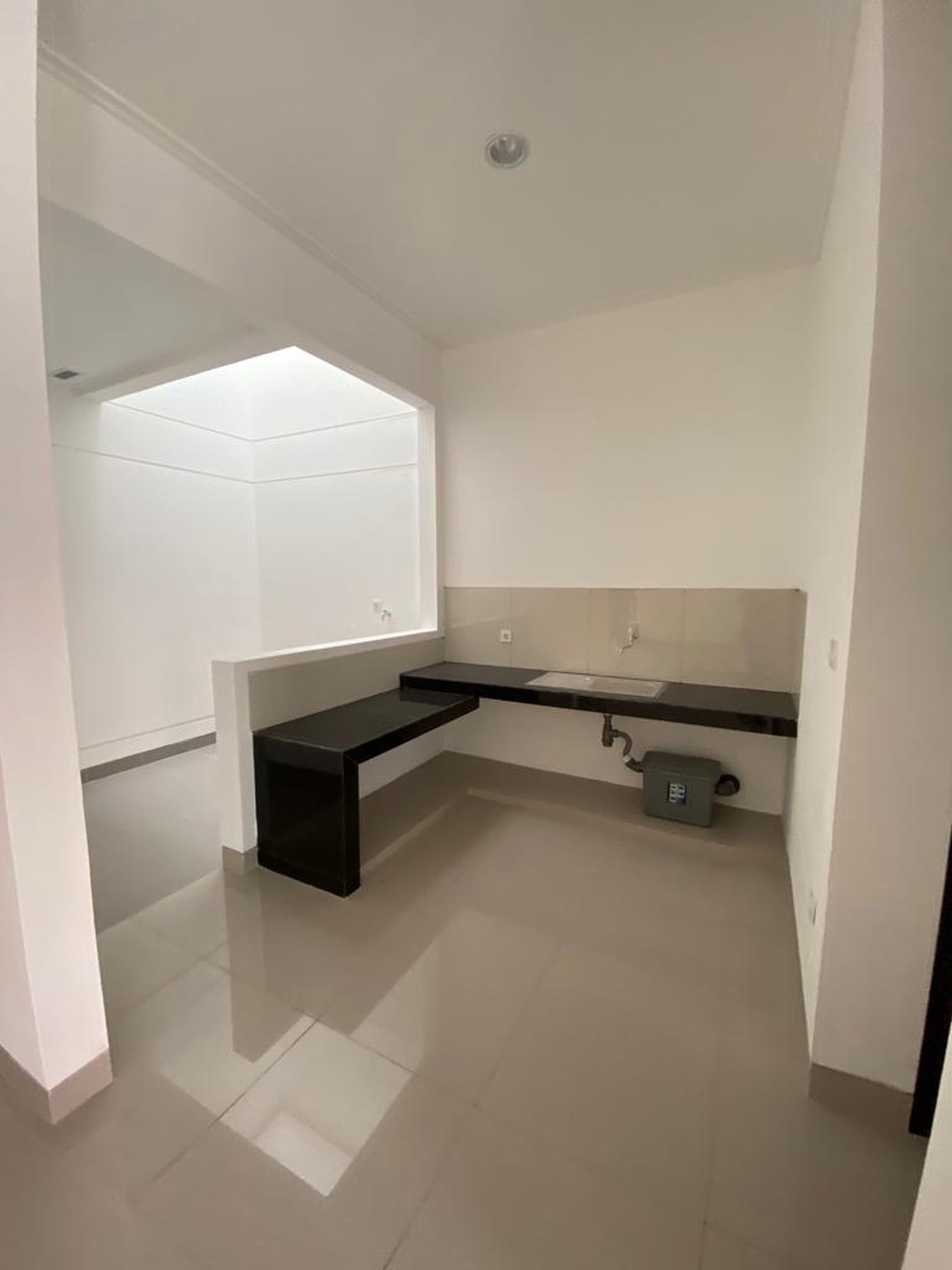 Disewakan rumah di cluster magenta pik2