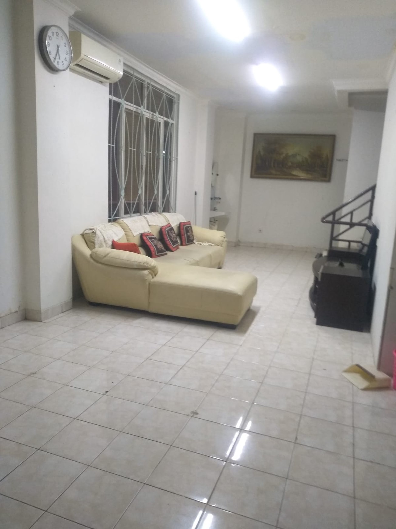 Dijual ruko di palem mutiara cengkareng