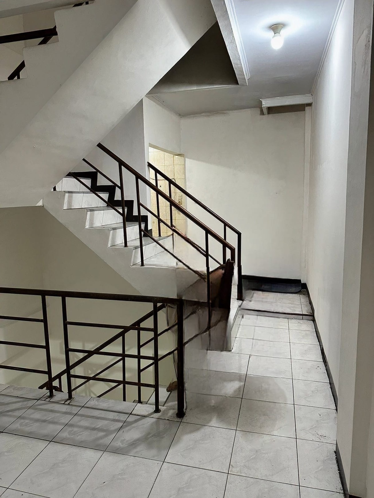 Dijual ruko di jelambar utama sakti