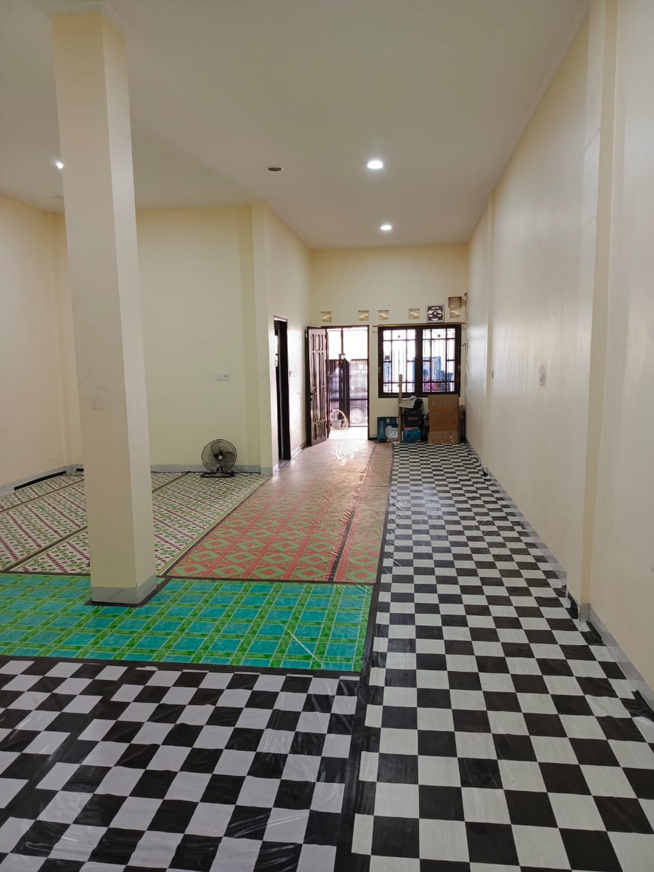 Dijual rumah di puri permata cipondoh