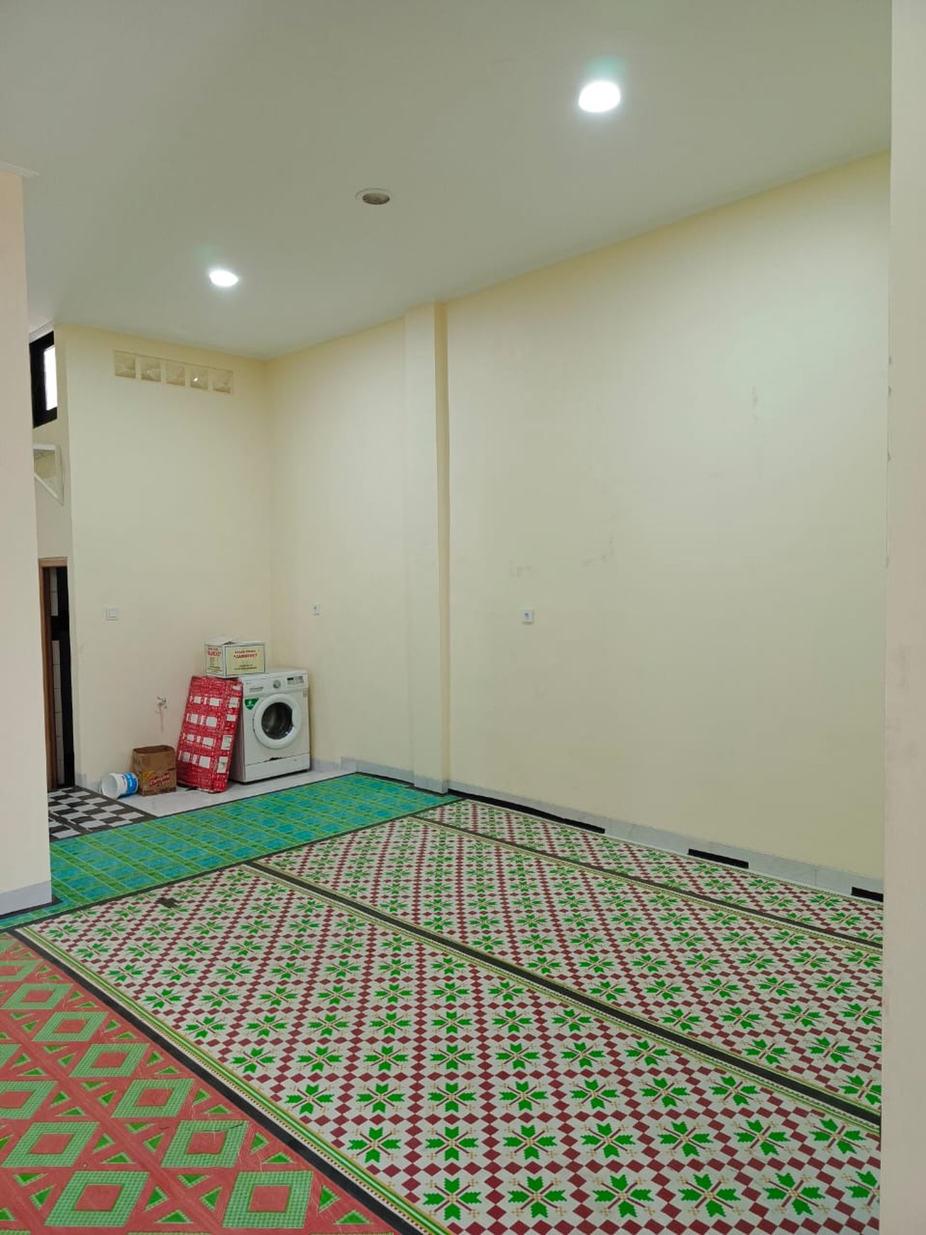 Dijual rumah di puri permata cipondoh