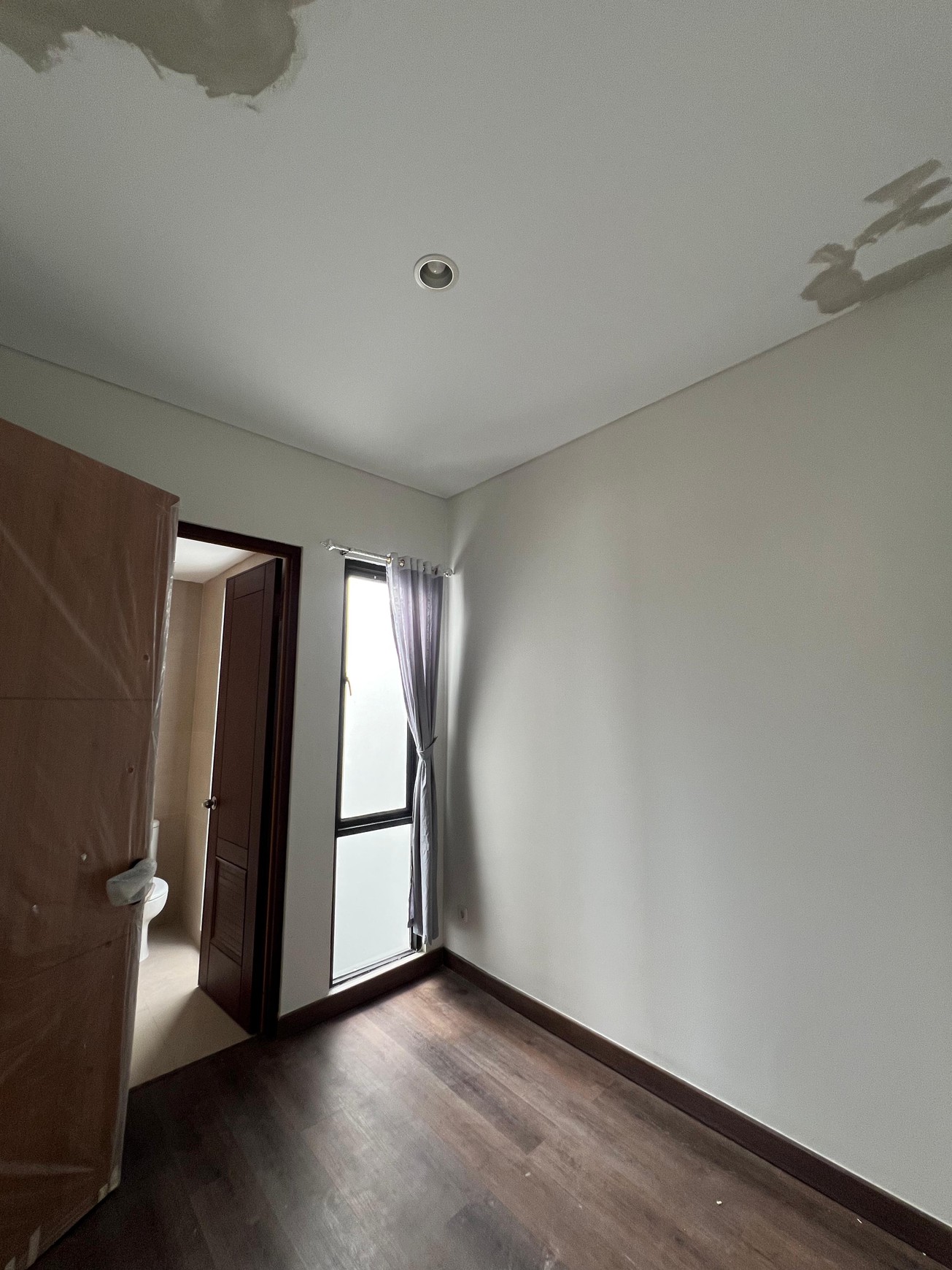 JUAL CEPAT RUMAH SIAP HUNI CLUSTER BALI RESORT TANGERANG SEPATAN