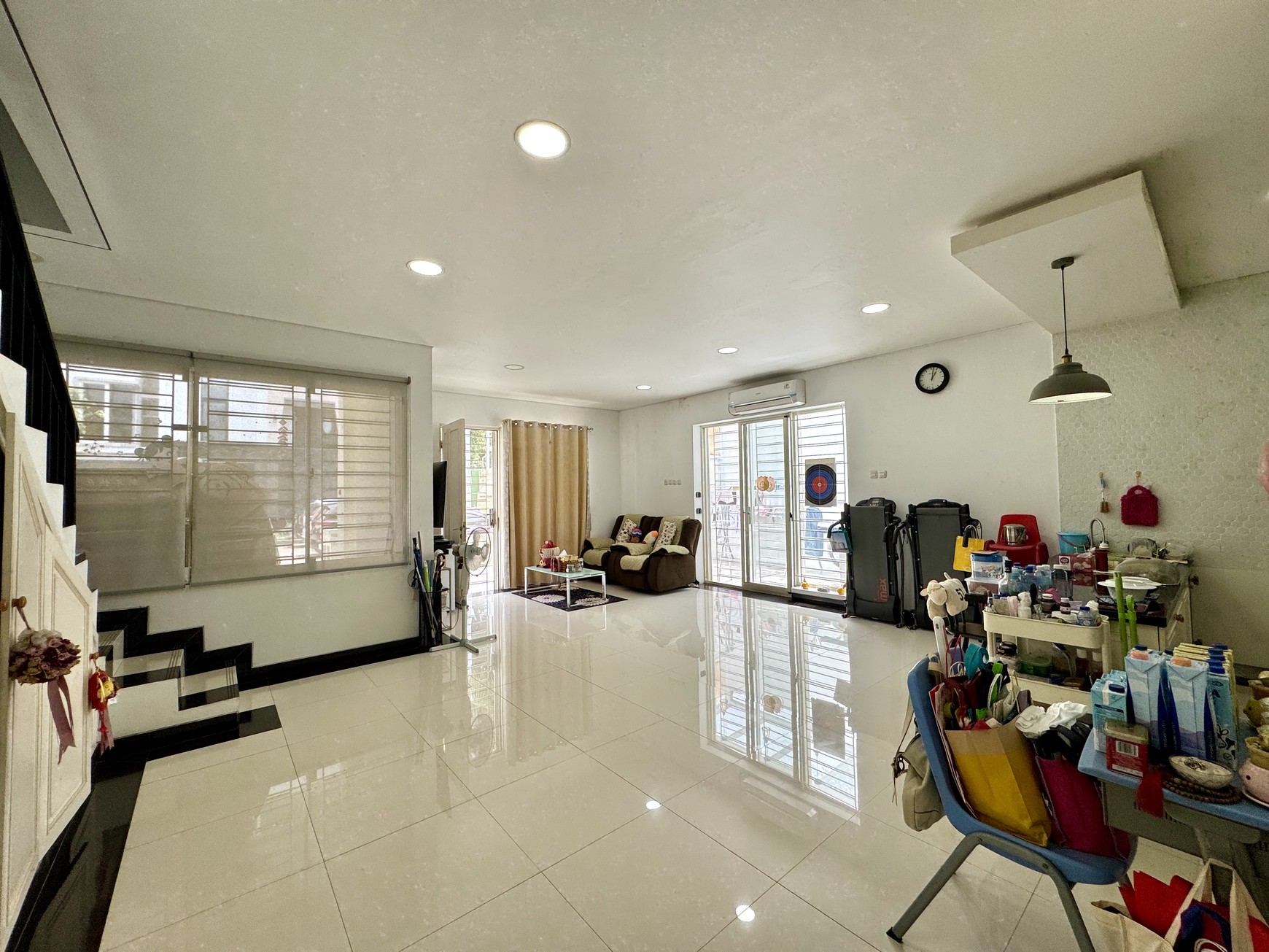Dijual Rumah di Layar Permai PIK