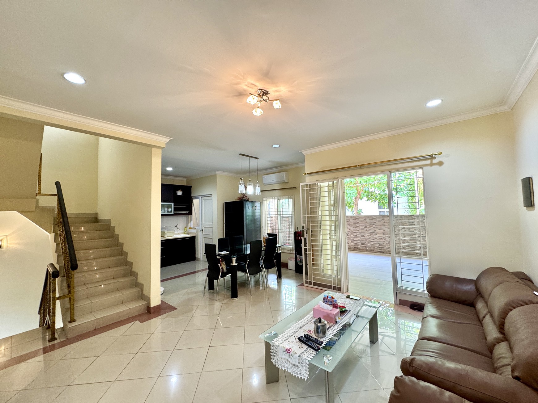 Dijual Rumah di Akasia Golf BGM, PIK