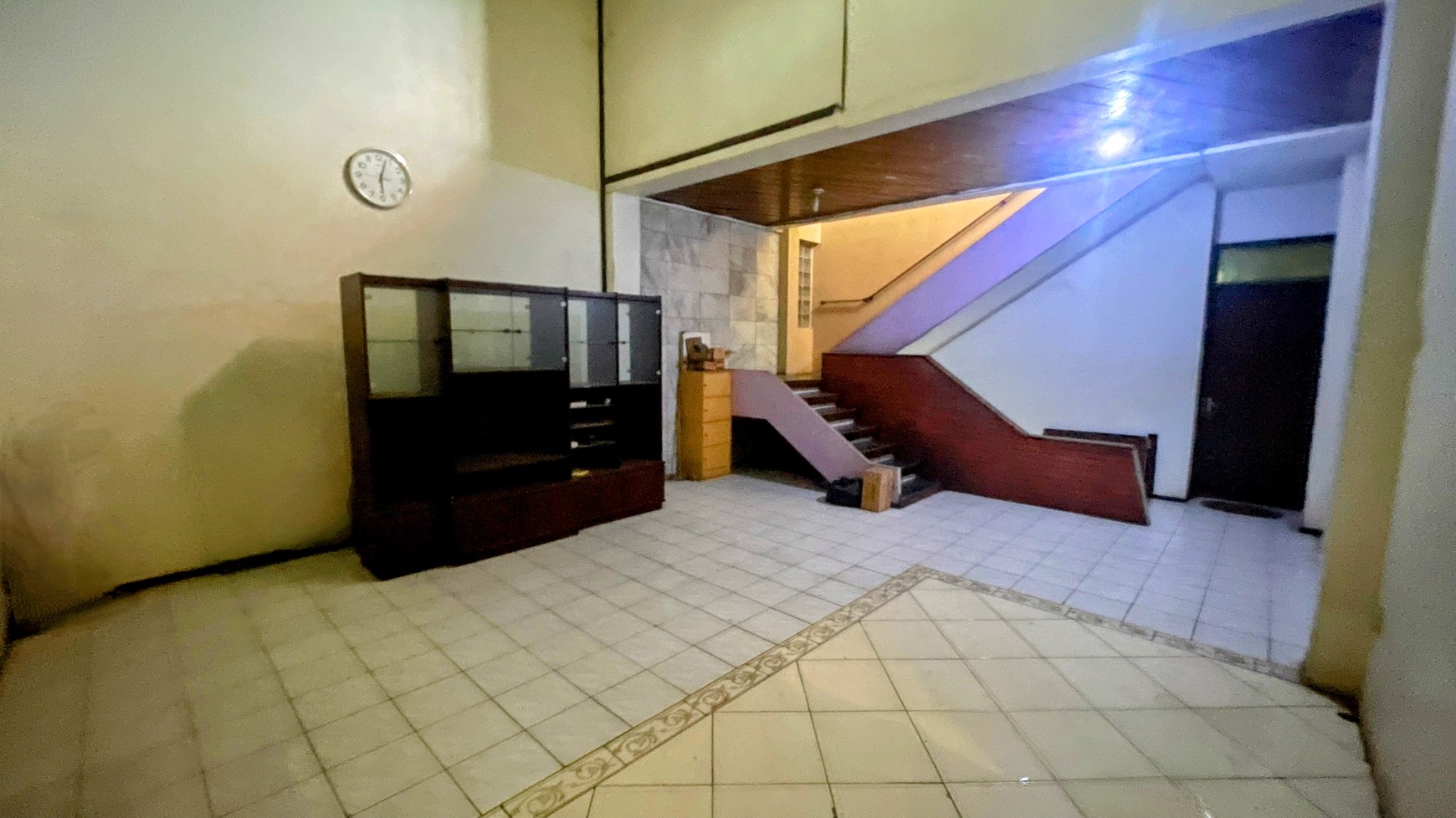 Dijual Ruko 3,5 Lantai Strategis di Jl. Ahmad Yani, Jatibarang - Cocok untuk Kafe, Showroom, atau Usaha Komersial