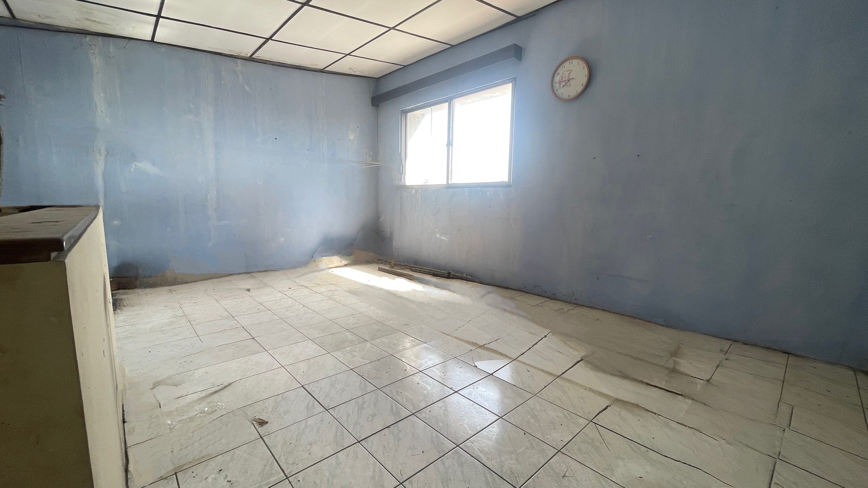 Dijual Ruko 3,5 Lantai Strategis di Jl. Ahmad Yani, Jatibarang - Cocok untuk Kafe, Showroom, atau Usaha Komersial