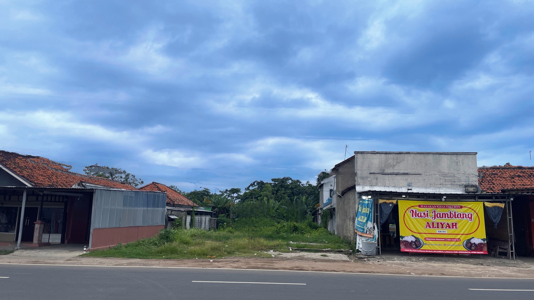 Dijual Cepat Tanah 170 Bata di Jl. Raya Lohbener Indramayu - Akses Mudah ke Kota dan Jalur Pantura