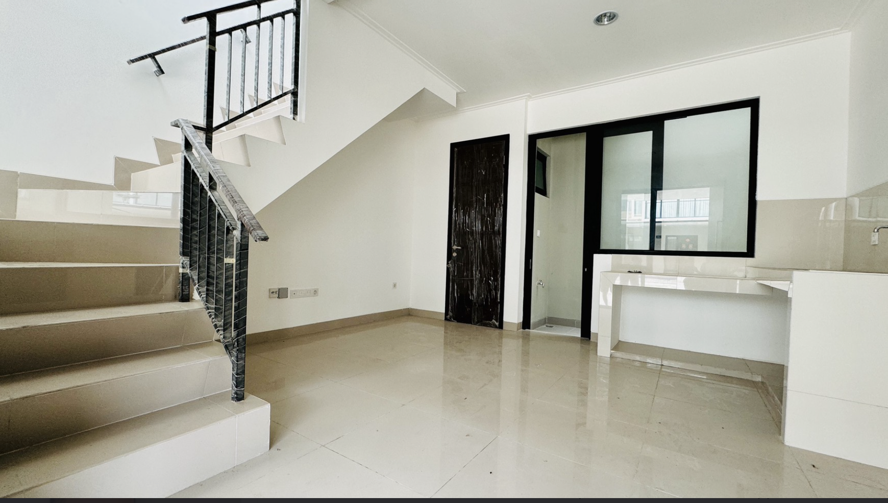 Rumah Millenial di PIK 2 Extension Cluster California