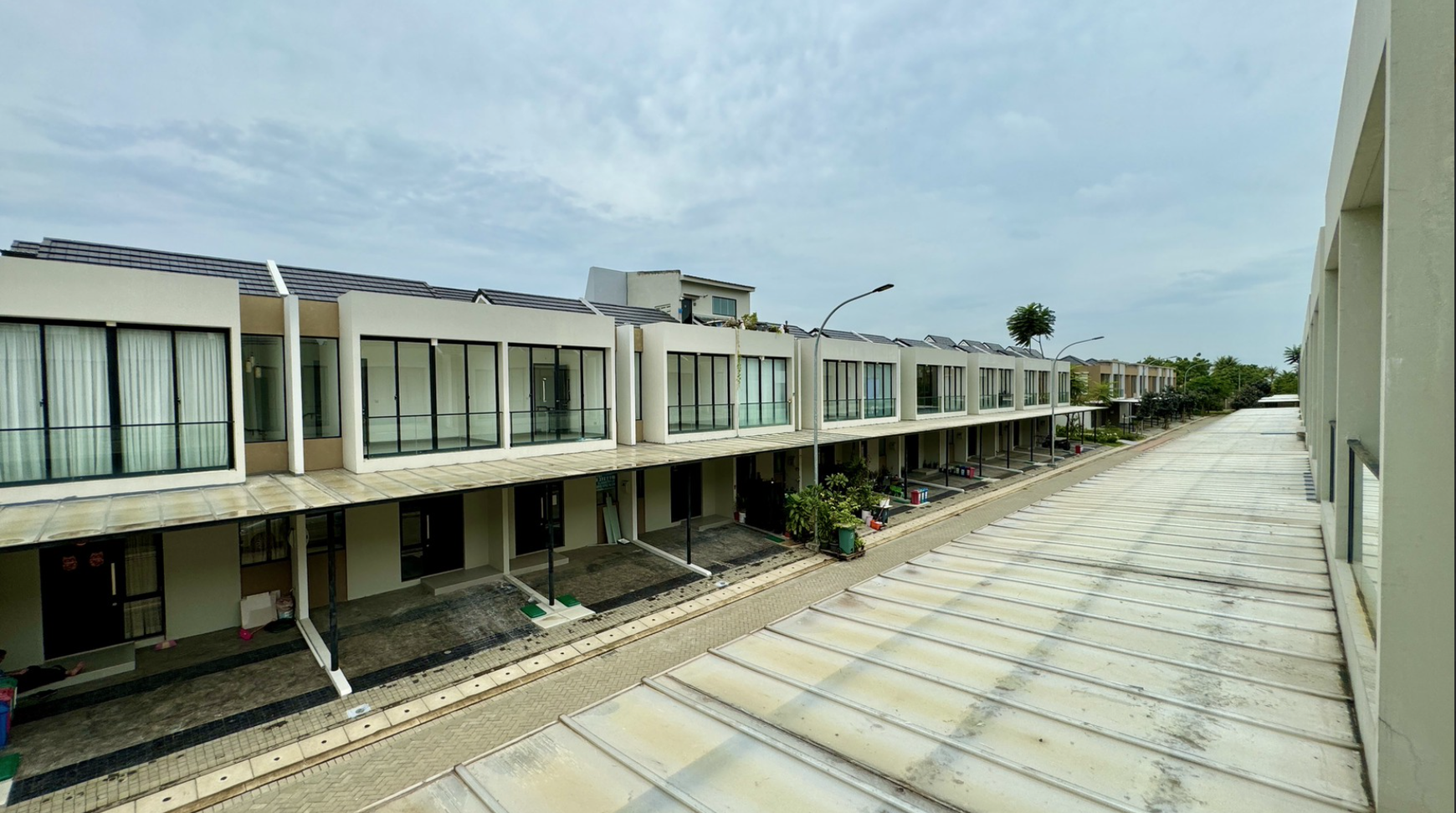 Rumah Millenial di PIK 2 Extension Cluster California