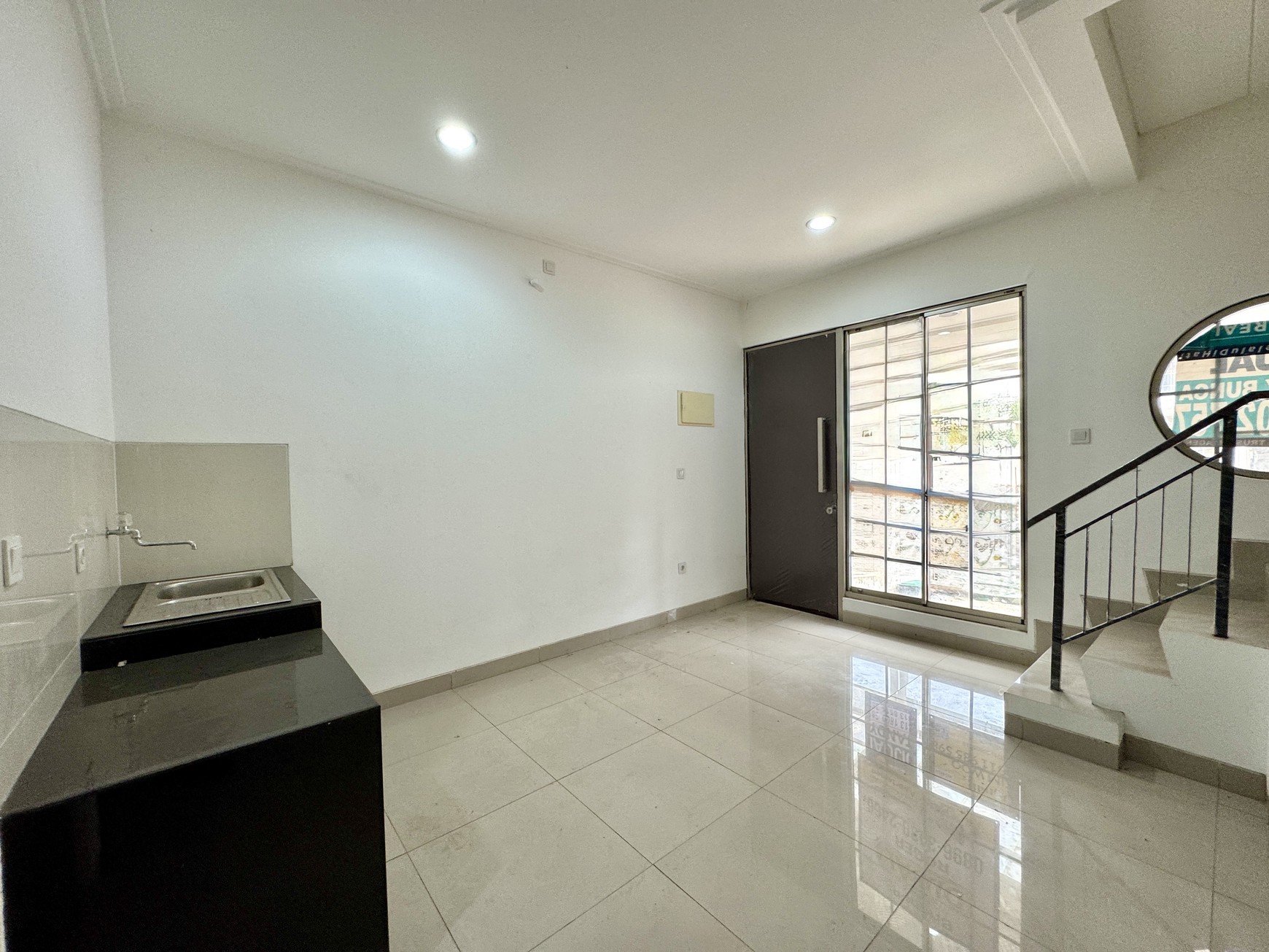 Rumah 3 Lantai Strategis di Cluster Miami PIK2