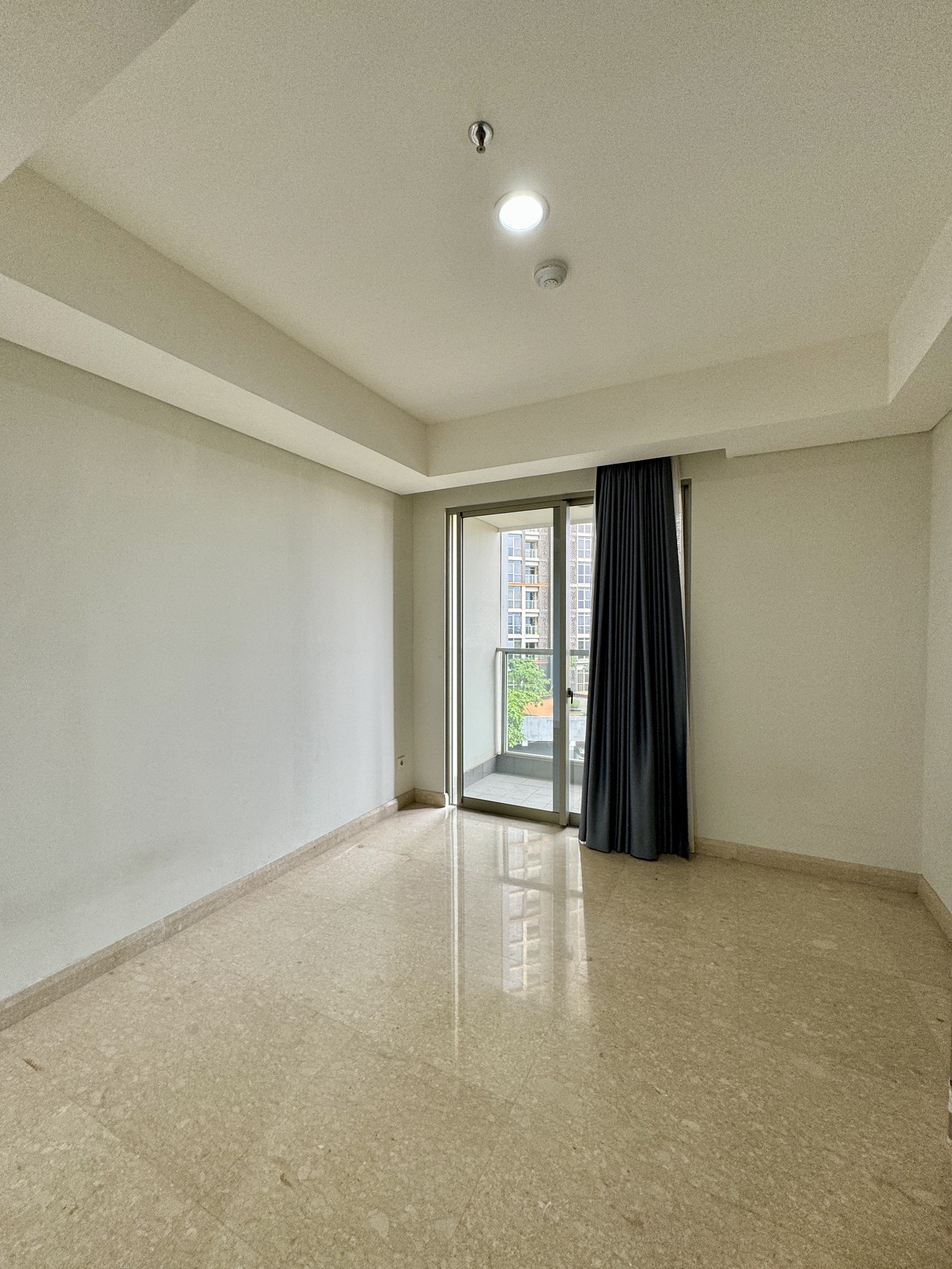 Dijual Apartemen Gold Coast Tower Bahama PIK 2 Studio Semi Furnished