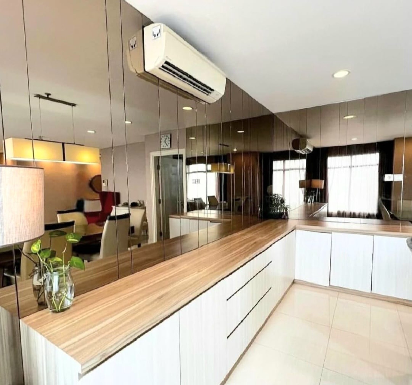 Dijual Apartemen Pantai Mutiara Jakarta Utara – View Laut Langsung & Fasilitas Mewah