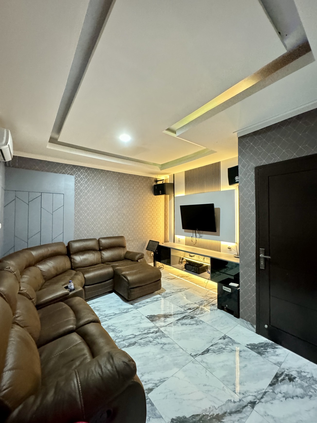 Cari Rumah di PIK 2? Dijual Unit Mewah di Cluster Violin Golf Island – Harga Terbaik!