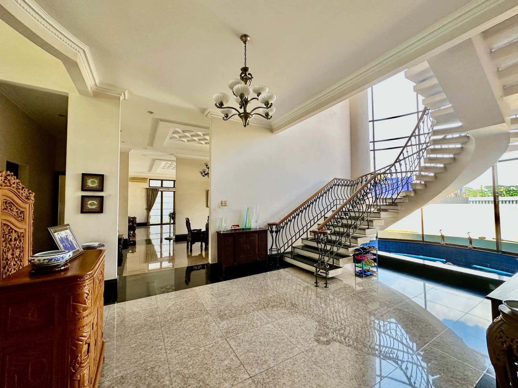 Dijual Rumah Mewah Di Pantai Mutiara