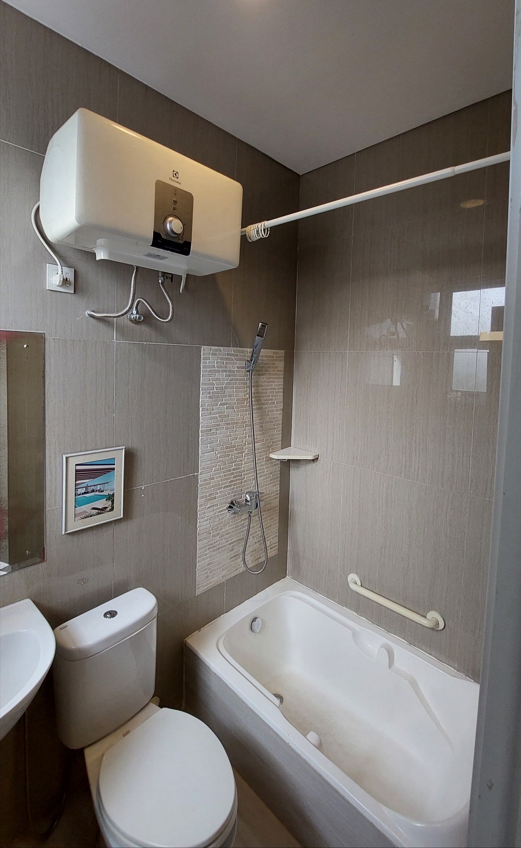 Rumah siap Huni di THE SAVIA VISANA BSD City, Semi Furnished