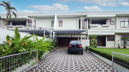 Komplek Jervois Park TB Simatupang berada di Komplek Plaza Oleos