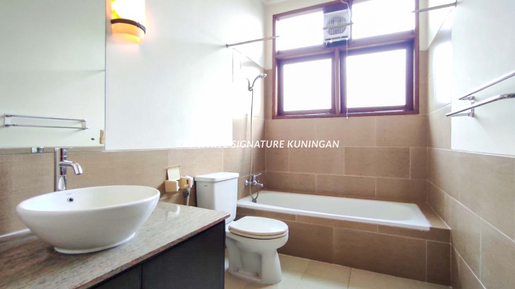 Komplek Jervois Park TB Simatupang berada di Komplek Plaza Oleos