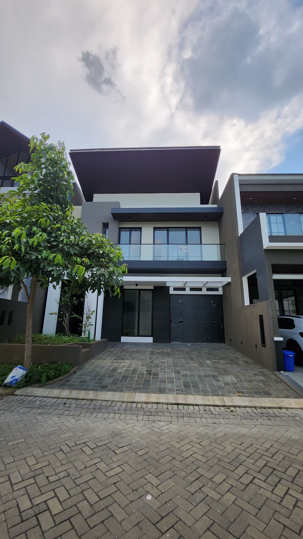 Dijual Rumah Baru Citraland Eastwood.- Woodland Citraland New Baru Modern Surabaya Dekat Universitas Ciputra, Hokky Buah, Pakuwon Mall