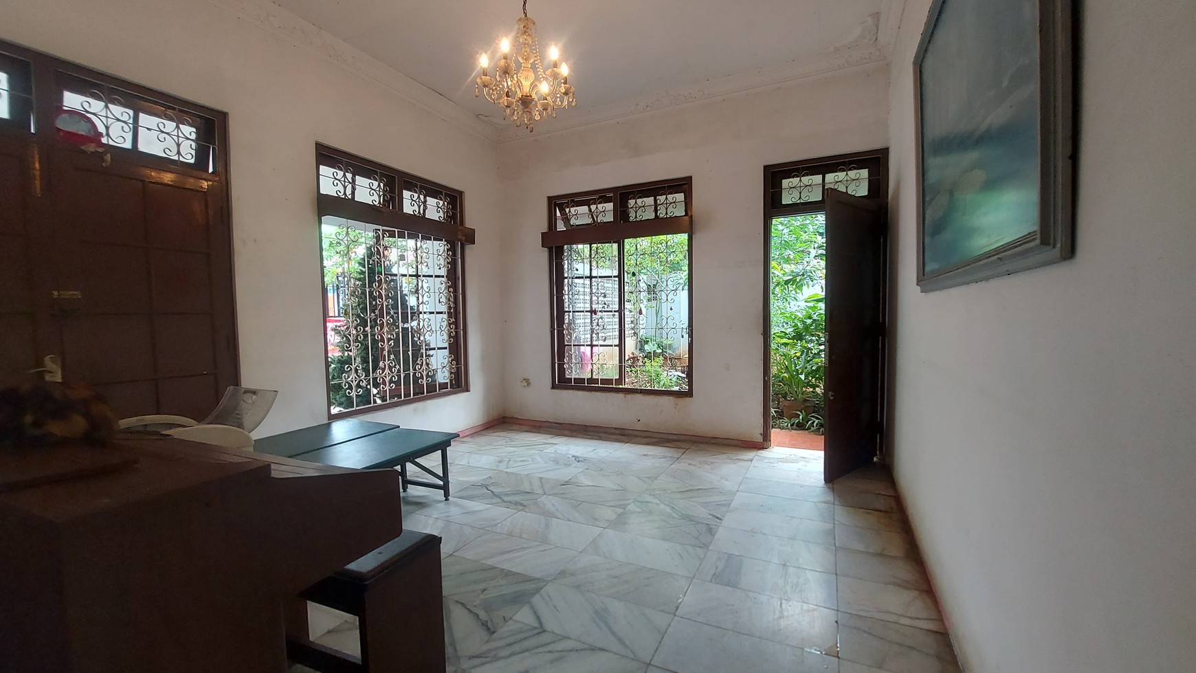 Dijual Rumah Tua Posisi Hoek Cipete Utara, Kebayoran Baru