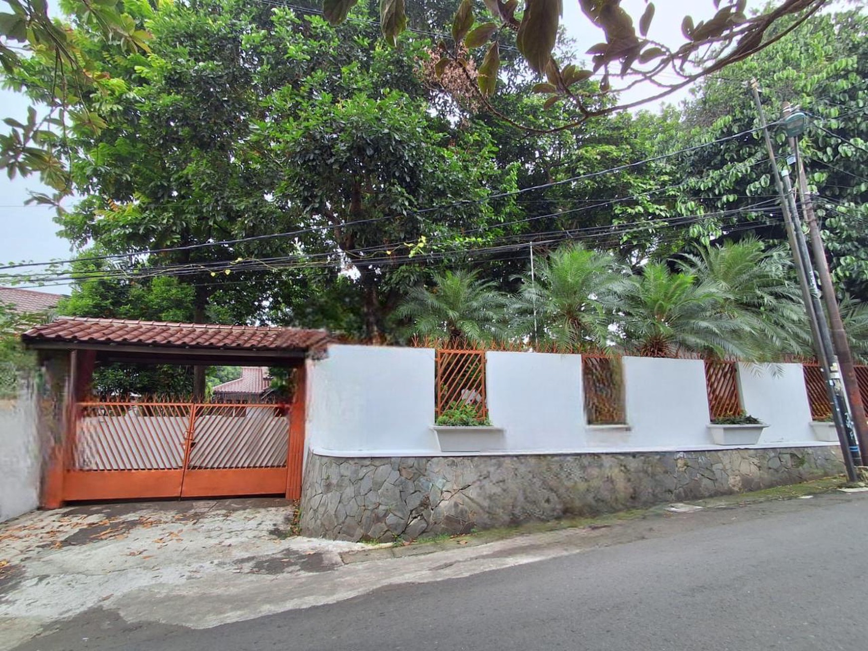 DIJUAL RUMAH ASRI SIAP HUNI
