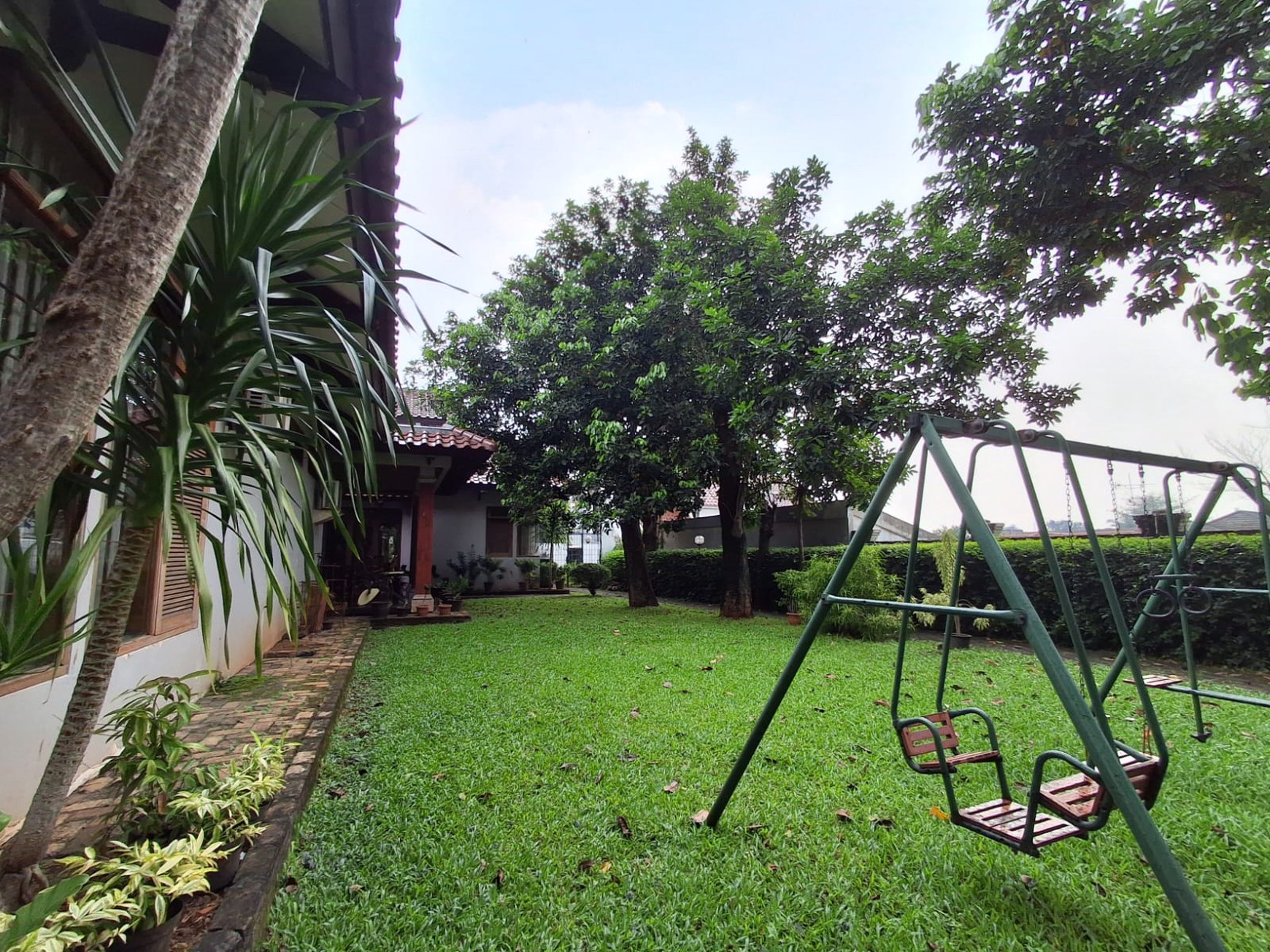 DIJUAL RUMAH ASRI SIAP HUNI