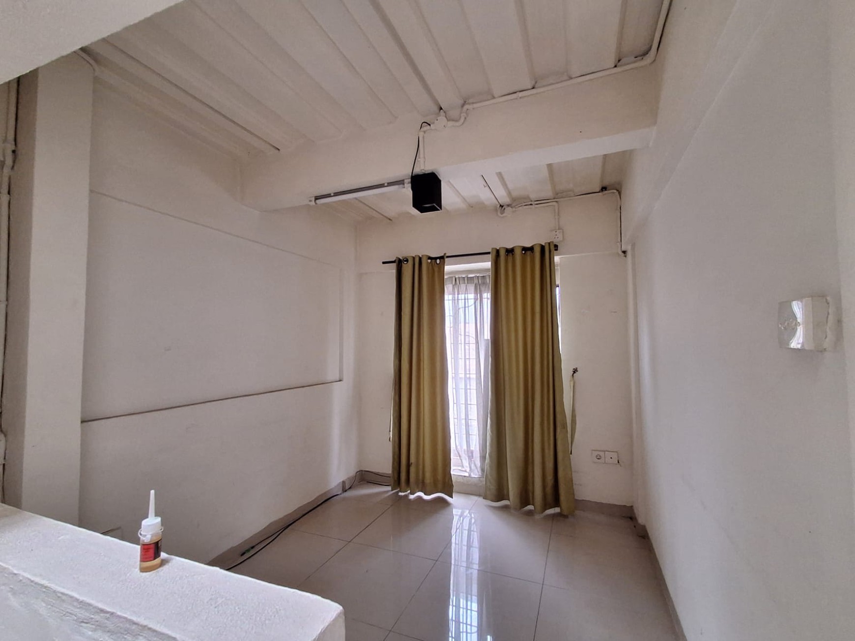 DIJUAL RUMAH SIAP HUNI 2 LANTAI JL PLUTO DALAM CINERE
