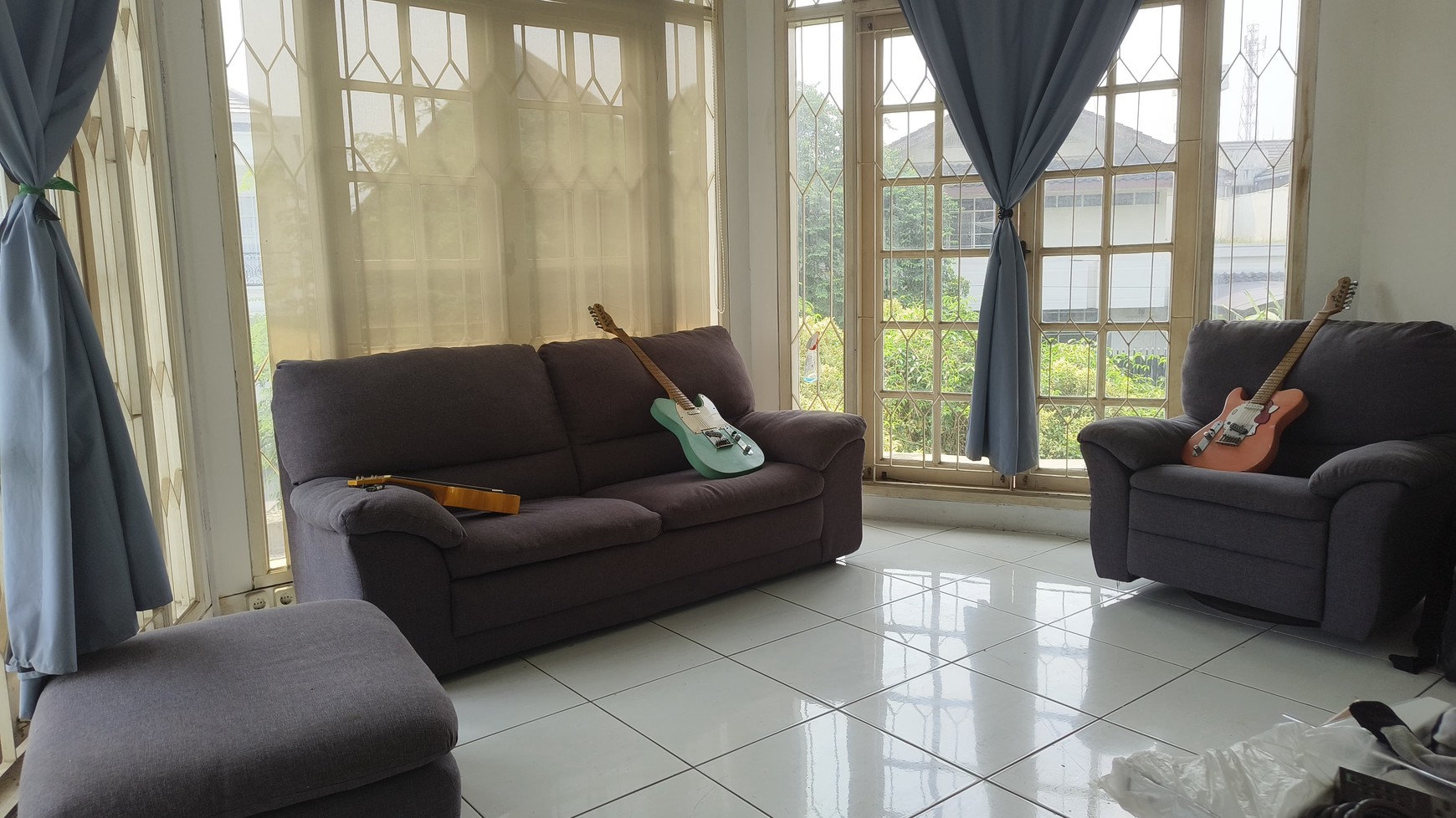 Rumah dijual - Lokasi Strategis & Nyaman di Villa Cinere Mas