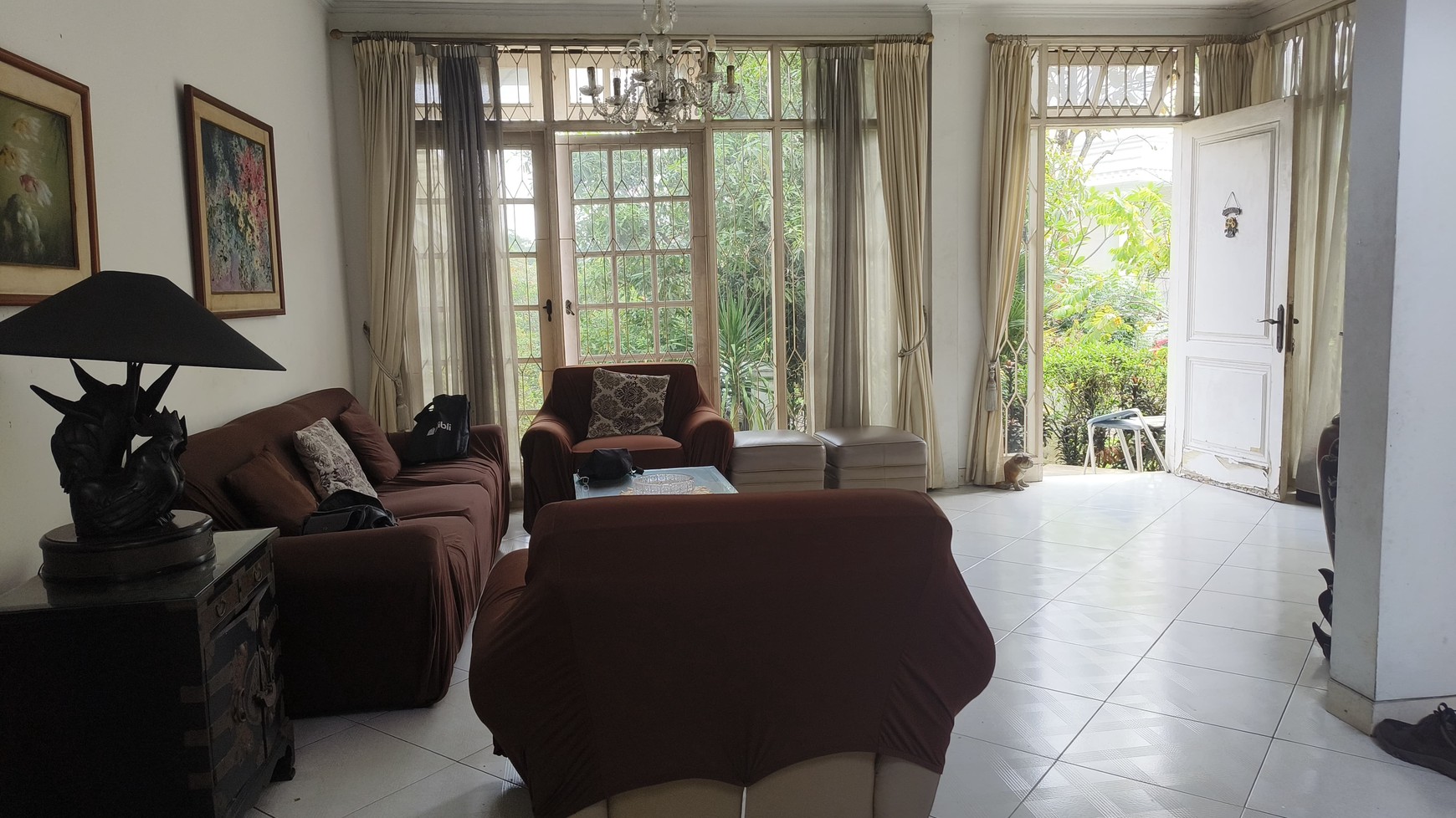 Rumah dijual - Lokasi Strategis & Nyaman di Villa Cinere Mas