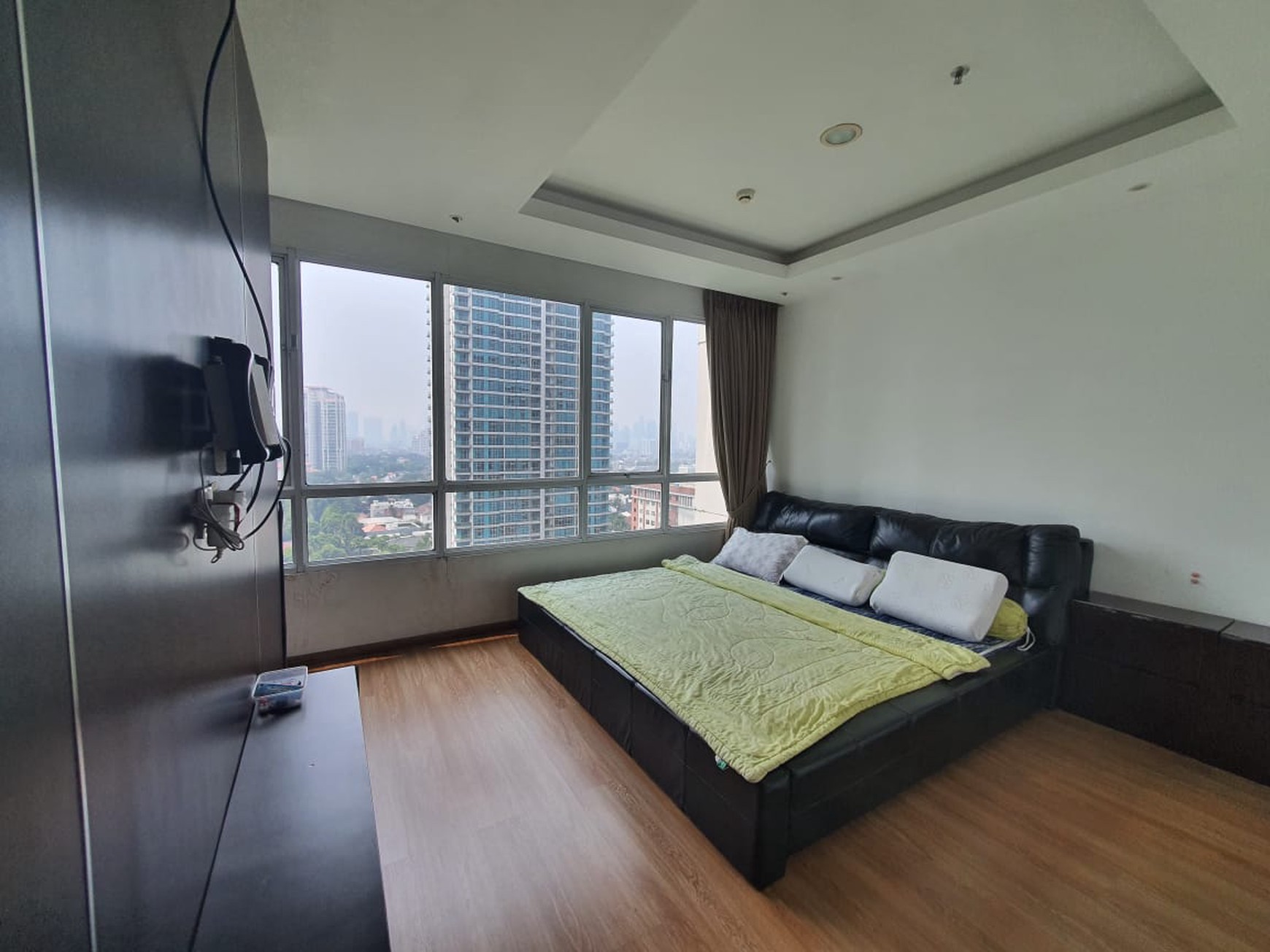 For Sale Apartemen Darmawangsa Essence Jual BU hadap Timur