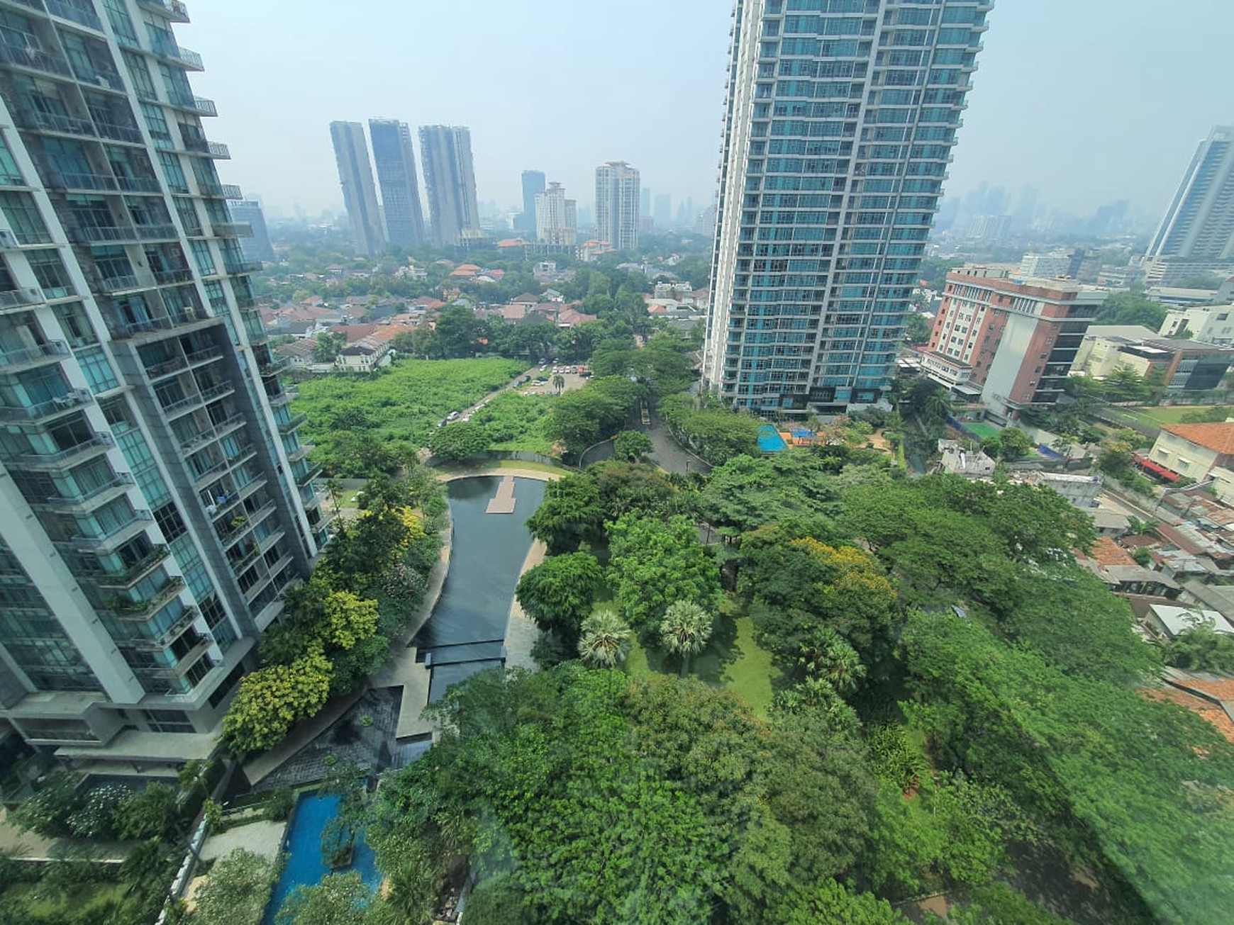 For Sale Apartemen Darmawangsa Essence Jual BU hadap Timur