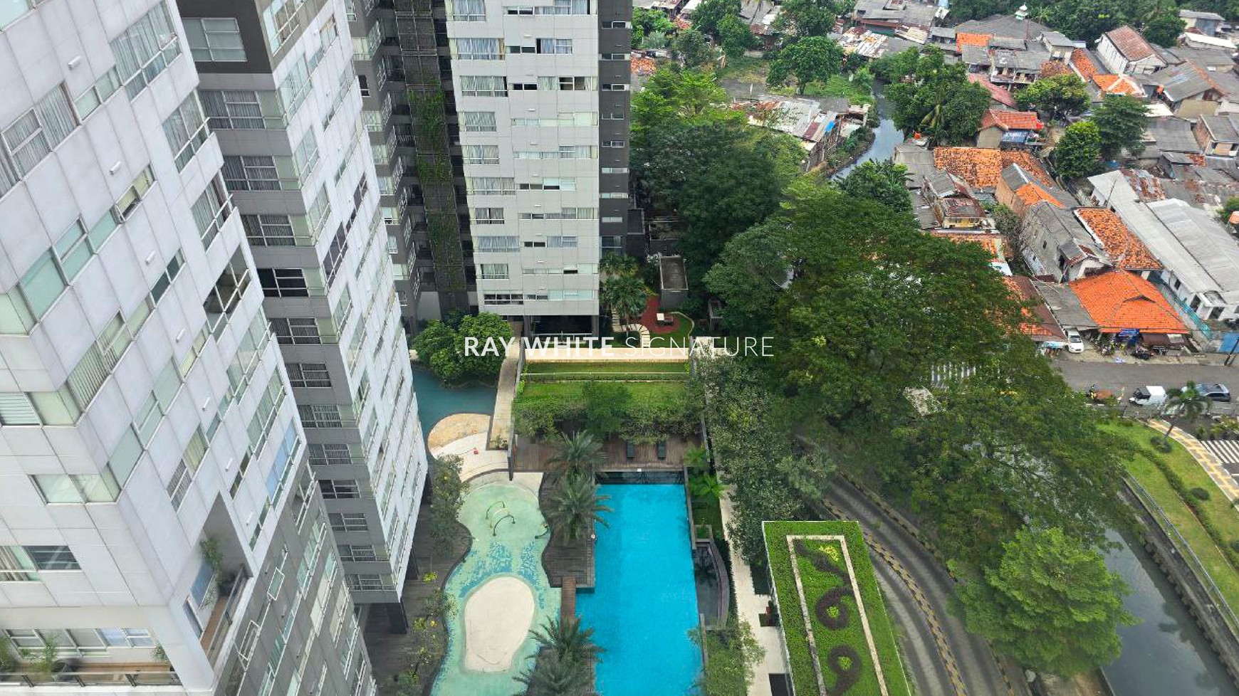 Dijual Apartemen One Park Residence Private Lift , Fully Furnished 3BR
