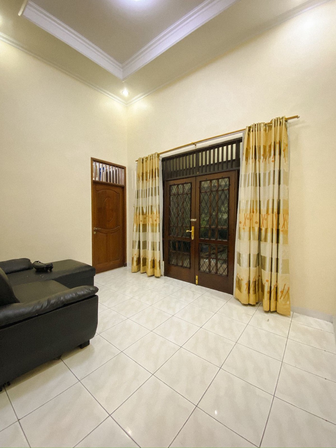 Rumah Siap huni, Lokasi strategis di Bintaro Sektor 3