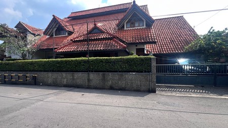 Rumah 2 Lantai SHM Siap Huni