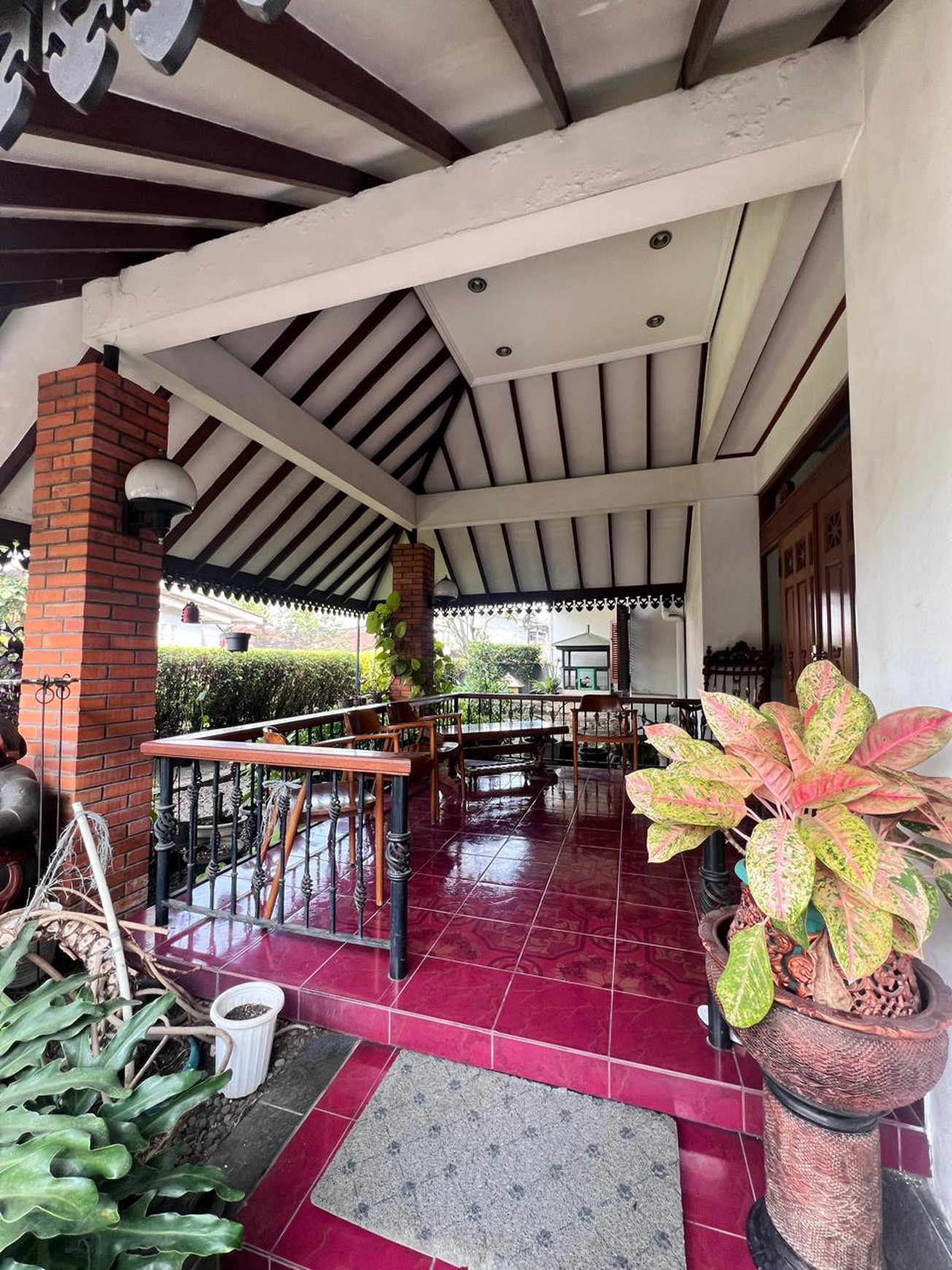 Rumah 2 Lantai SHM Siap Huni