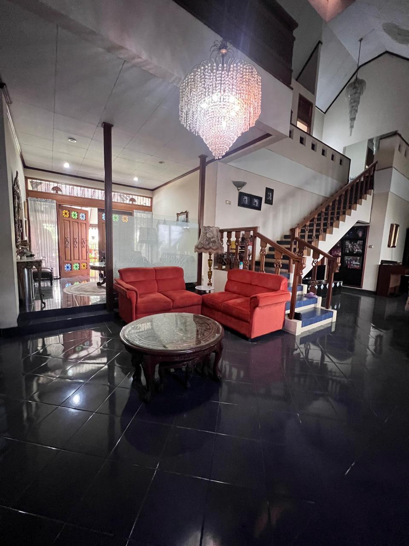 Rumah 2 Lantai SHM Siap Huni
