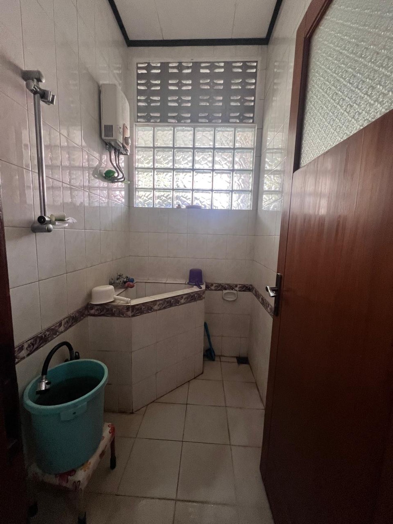 Rumah 2 Lantai SHM Siap Huni