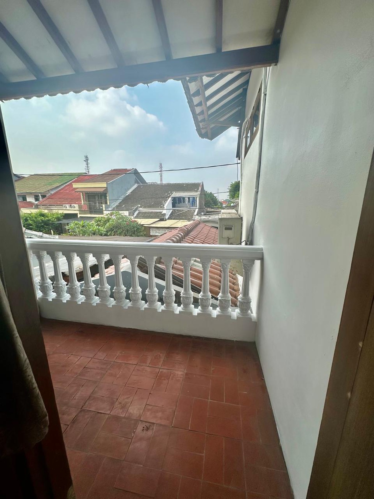 Rumah 2 Lantai Lokasi strategis di Bintaro Sektor 1