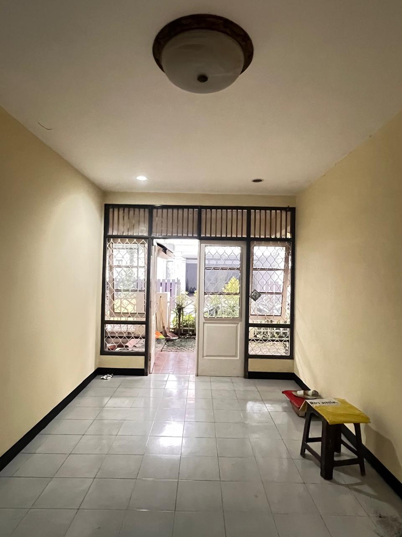 Rumah 2 lantai,luas tanah 162,lingkungan oke di Bintaro Jaya 3