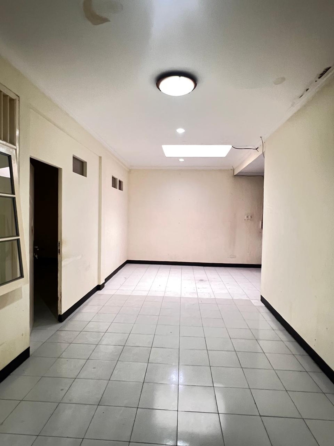 Rumah 2 lantai,luas tanah 162,lingkungan oke di Bintaro Jaya 3