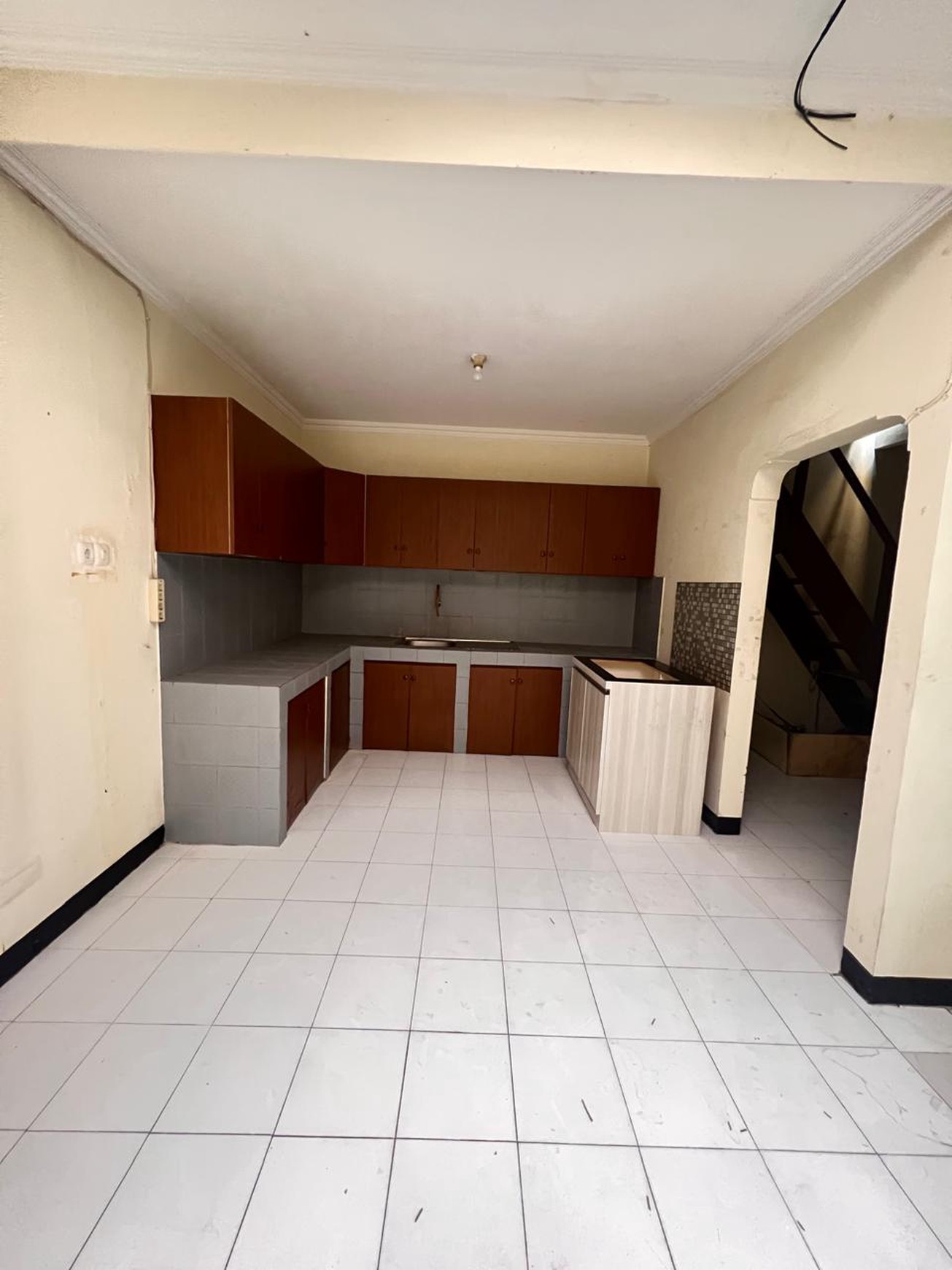 Rumah 2 lantai,luas tanah 162,lingkungan oke di Bintaro Jaya 3
