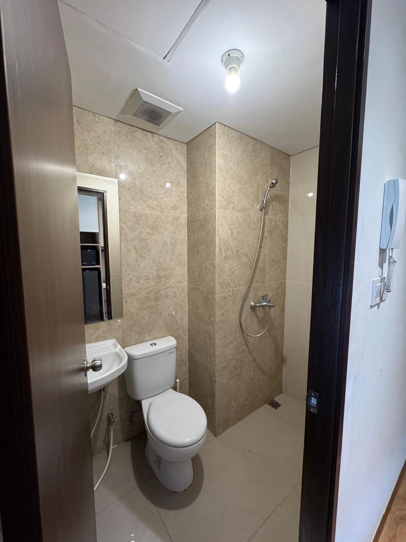 Disewakan harga murah Apartemen di Transpark Bintaro 