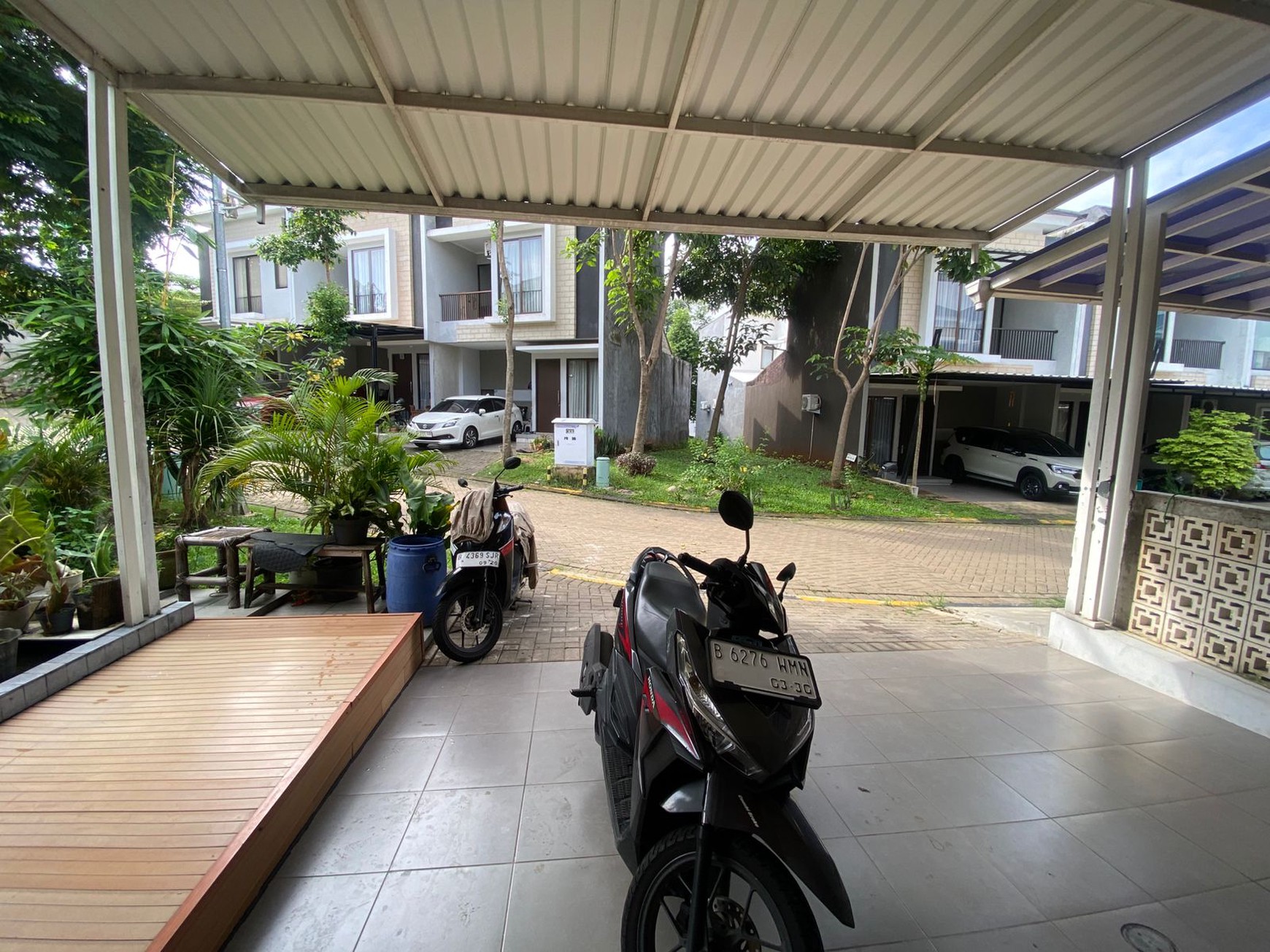 Rumah 2 Lantai dalam Cluster dan Lokasi Strategis @Graha Raya