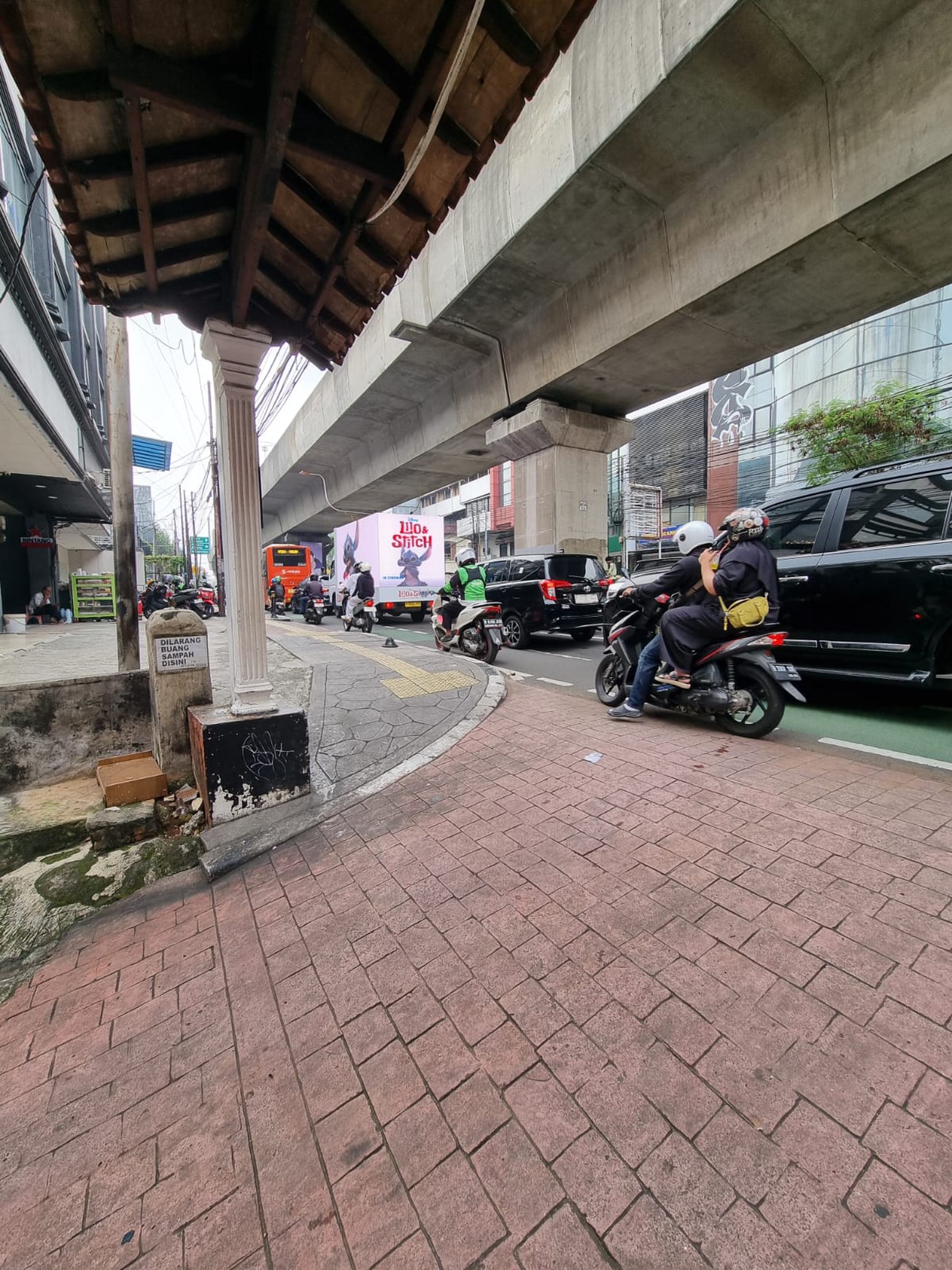 Rumah Bagus, Cantik Siap huni Lokasi strategis di Jakarta Selatan