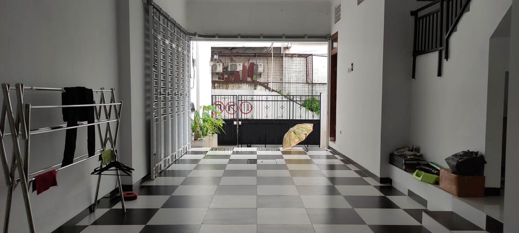 Rumah Bagus, Cantik Siap huni Lokasi strategis di Jakarta Selatan